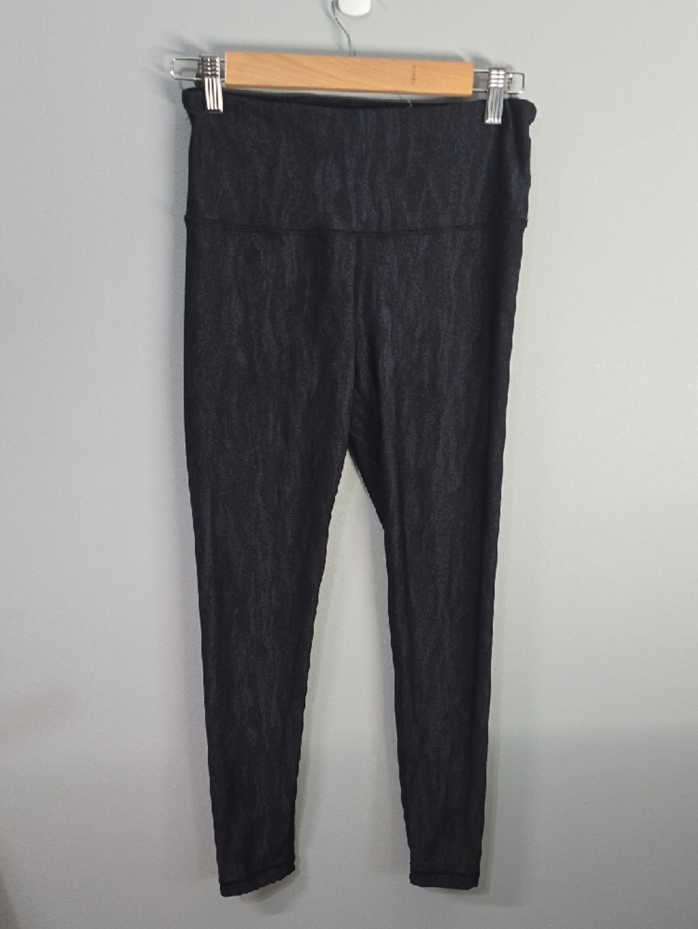 Kirkland Signature Pants Women's Size Medium Black Grey Heathered Leggings